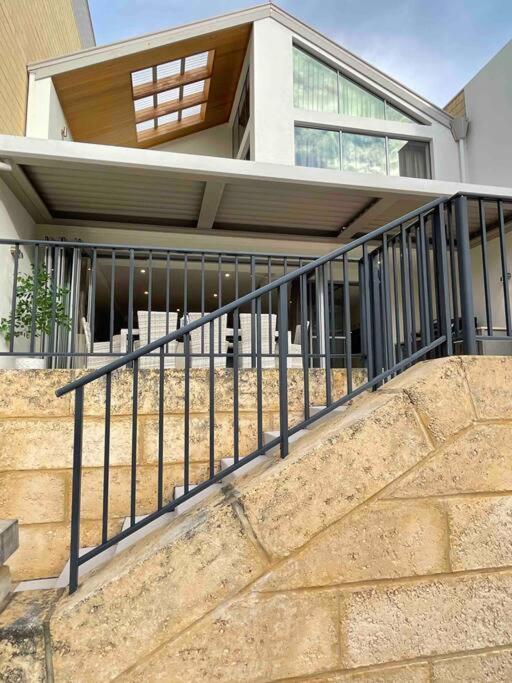 Canal Vista Mandurah Exterior photo